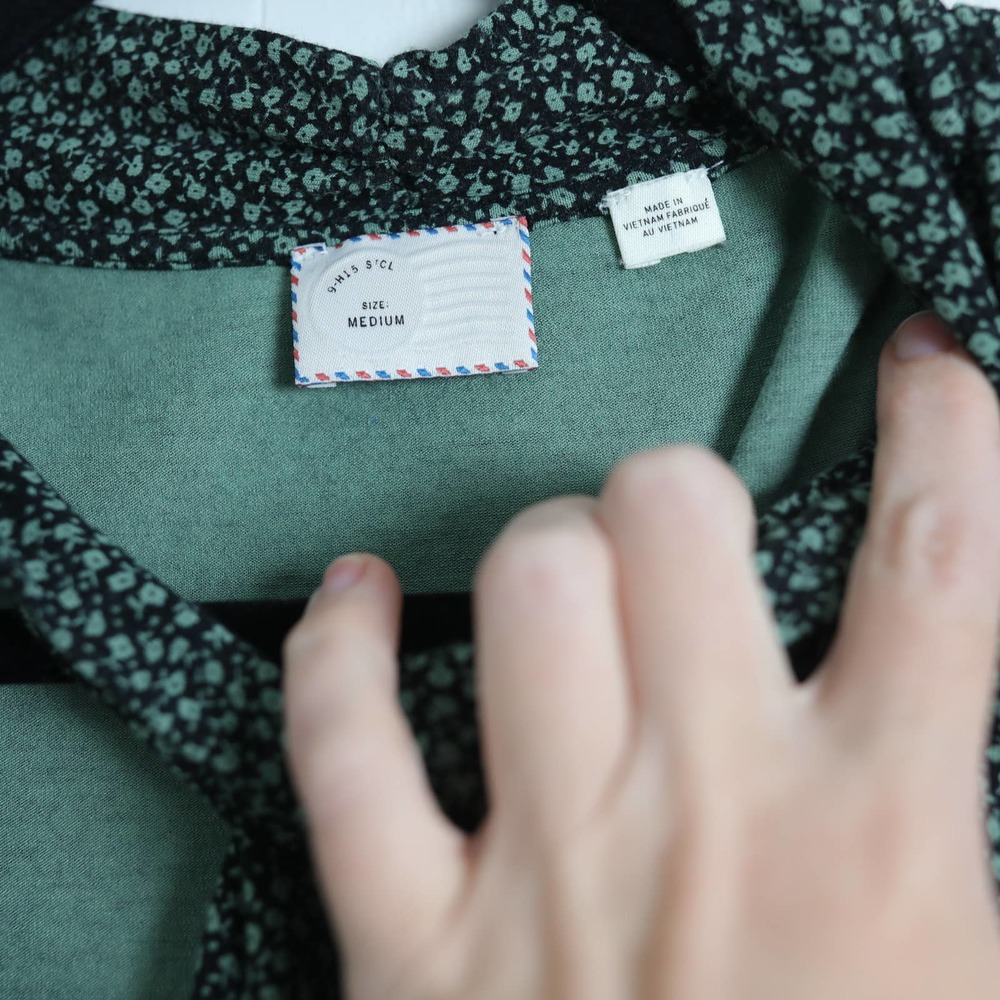 Anthropologie Postmark Retro Green Black Stretchy Floral Neck Tie Blouse - Picture 3 of 6
